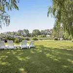 Gorgeous In St-martin-aux-buneaux בית נופש *