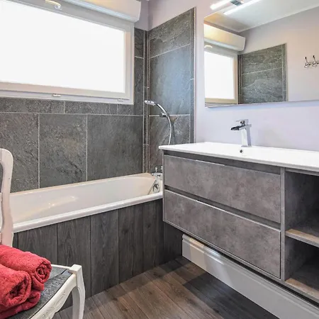 Gorgeous In St-martin-aux-buneaux 別荘 Saint-Martin-aux-Buneaux